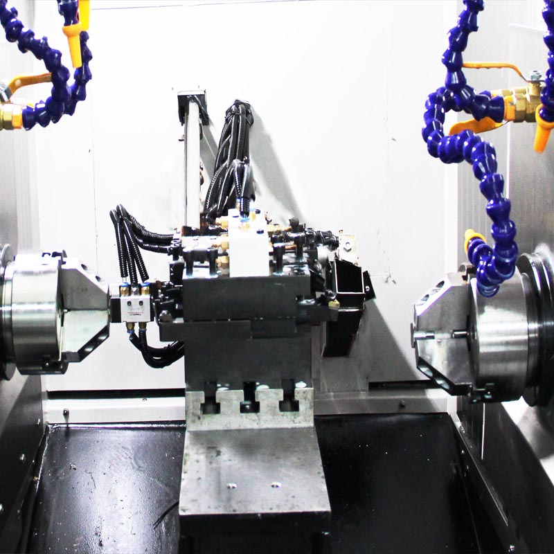 二重スピンドル旋盤機によるプログラミングCNC